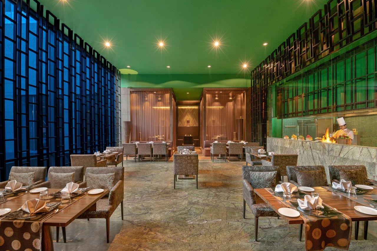 Radisson Blu Hotel Amritsar Exterior foto The restaurant